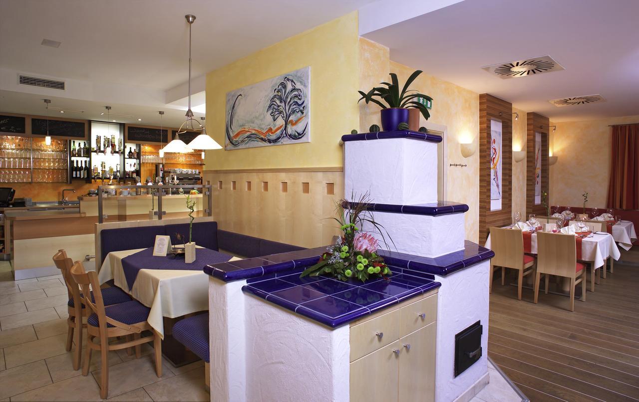 Pottsching Gasthof Zur Grenze מראה חיצוני תמונה